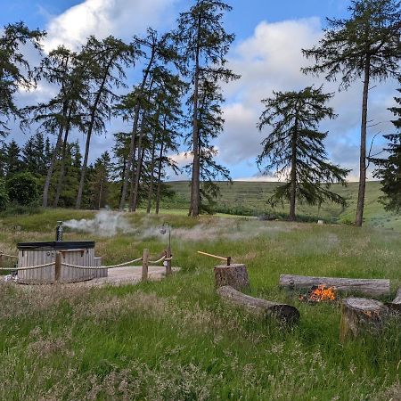 Waun Fach Retreat Hotel คริกเฮาเวลล์ ภายนอก รูปภาพ